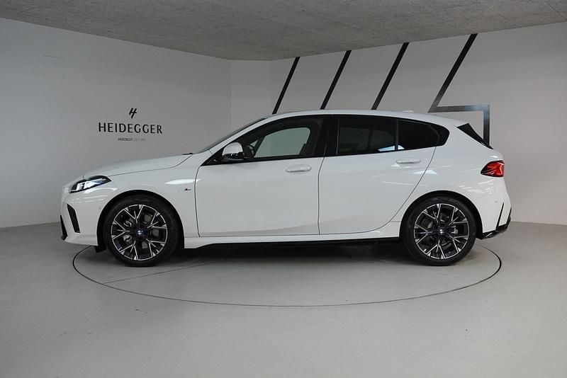 Gebraucht BMW 120 Performance 170 PS (125 kW) 2025 Weiss Kleinwagen