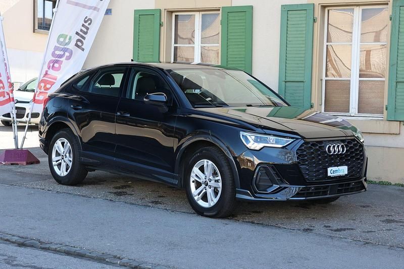 Gebraucht Audi Q3 Sportback Attraction 150 PS (110 kW) 2025 SUV