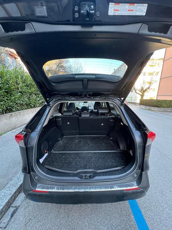 Gebraucht Toyota RAV4 Hybrid 222 PS (163 kW) 2023 SUV