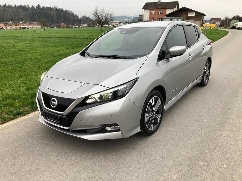 Gebraucht 2020 Nissan Leaf N-Connecta Kleinwagen | CHF 11’880 (Guter Preis) - Bild 1/4