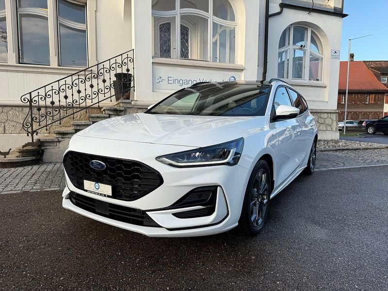 Gebraucht Ford Focus ST-Line X 155 PS (114 kW) 2025 Kombi