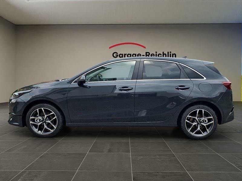 Neu Kia Ceed 140 PS (102 kW) 2025 Anthrazit Kleinwagen