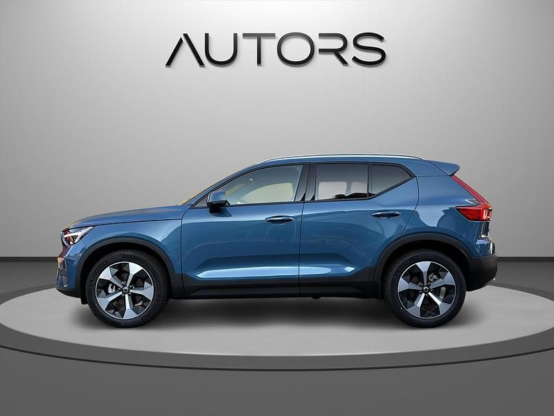 Neu Volvo XC40 Core 129 PS (94 kW) 2025 SUV