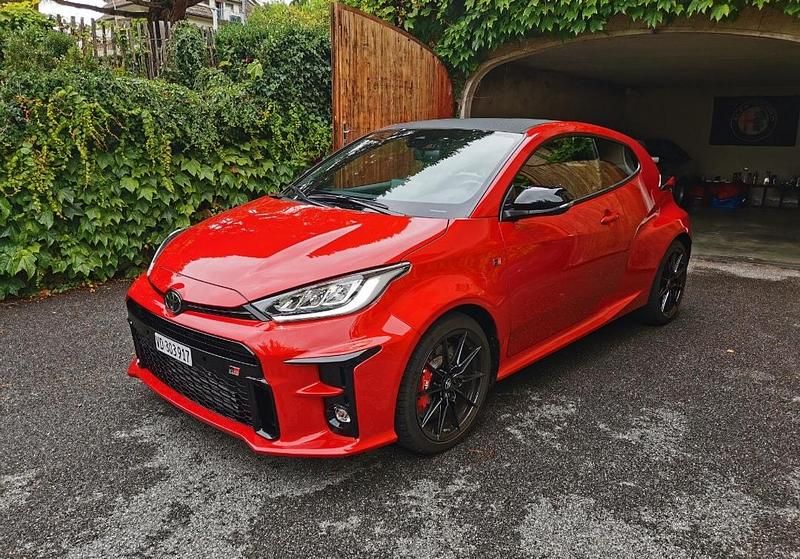 Gebraucht 2023 Toyota Yaris Sport | CHF 32’900 (Superpreis) - Bild 1/4