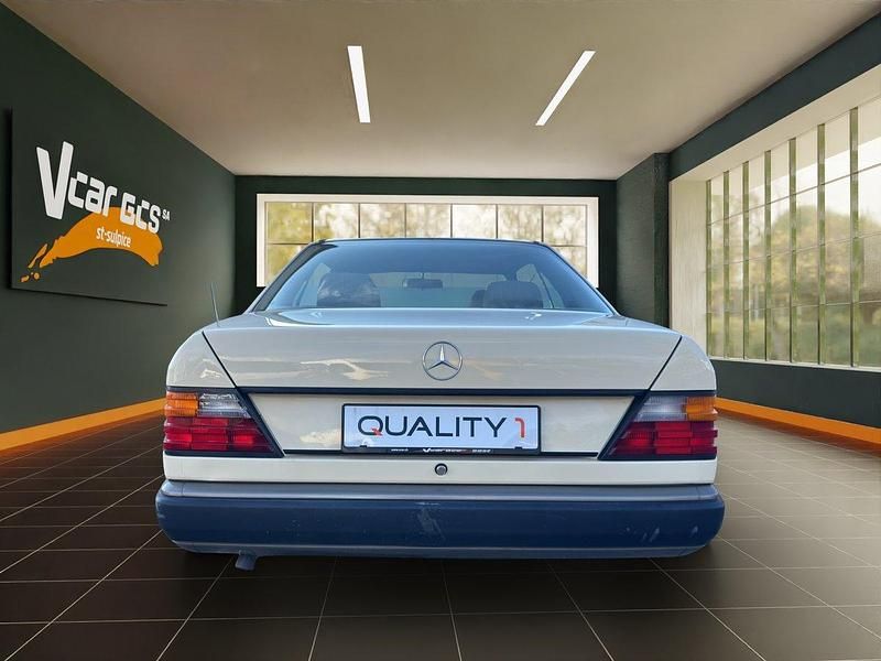 Gebraucht Mercedes 230 132 PS (97 kW) 1987 Coupé
