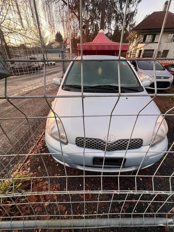 Gebraucht 2005 Toyota Yaris Sol | CHF 3’300 (Teuer) - Bild 1/4