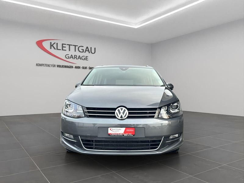 Gebraucht VW Sharan Highline 150 PS (110 kW) 2022 Van / Kleinbus