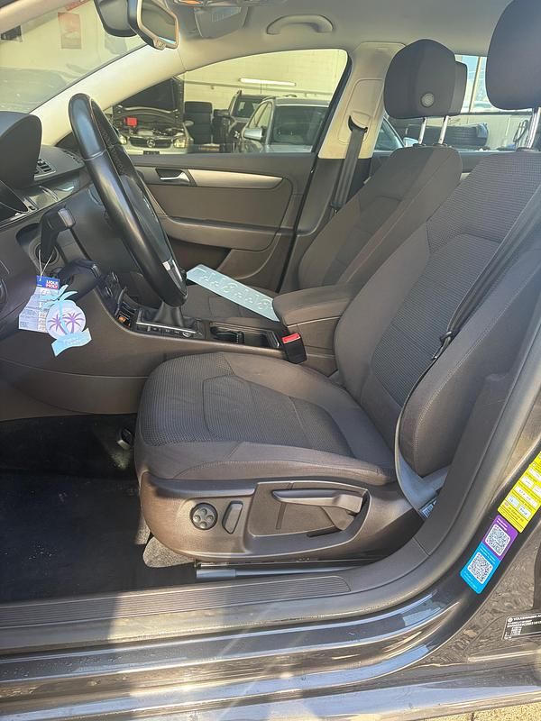 Gebraucht VW Passat Comfortline 140 PS (102 kW) 2011 Kombi