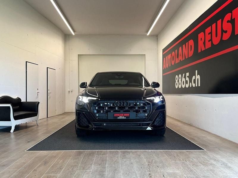 Gebraucht Audi Q8 Ambiente 286 PS (210 kW) 2025 SUV