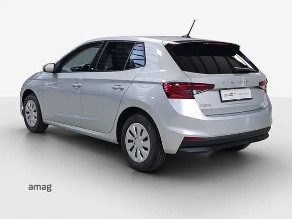 Gebraucht Skoda Fabia Ambition 80 PS (58 kW) 2022 Brilliant silber, metallic Kleinwagen