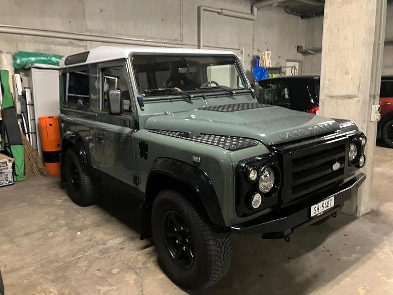 Gebraucht Land Rover Defender 180 PS (132 kW) 2013