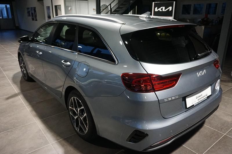Gebraucht Kia Ceed Sportswagon 140 PS (102 kW) 2025 Kombi