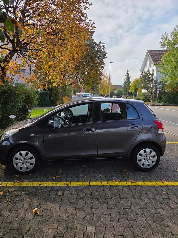 Gebraucht 2010 Toyota Yaris | CHF 2’495 (Superpreis) - Bild 1/4