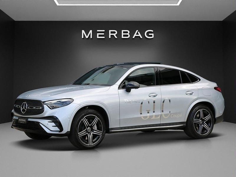 Gebraucht Mercedes GLC300e 197 PS (144 kW) 2023 Coupé