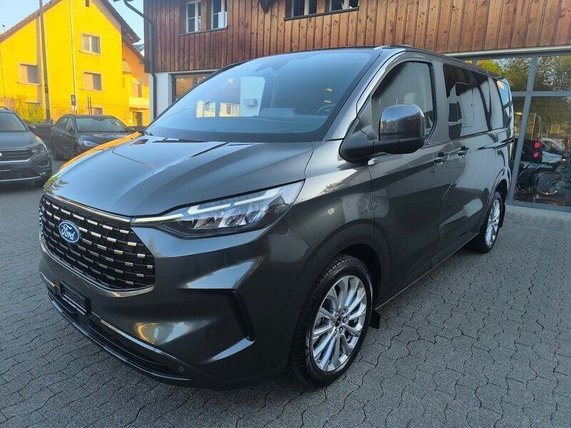 Gebraucht 2024 Ford Tourneo Titanium Van / Kleinbus | CHF 64’600 (Fairer Preis) - Bild 1/4
