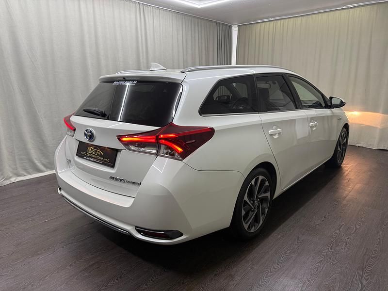 Gebraucht Toyota Auris Touring Sports Style 136 PS (100 kW) 2016 Weiss Kombi