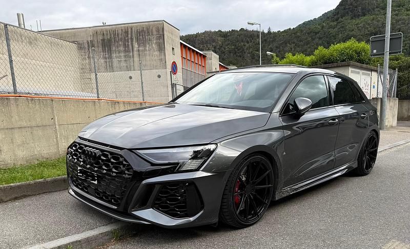 Gebraucht Audi RS3 Sportback 400 PS (294 kW) 2022 Kleinwagen