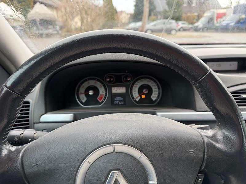 Gebraucht Renault Laguna GrandTour Dynamique 133 PS (97 kW) 2006 Kombi