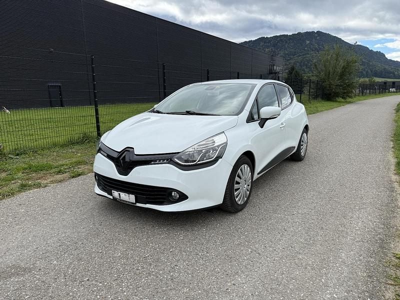 Gebraucht Renault Clio IV Dynamique 120 PS (88 kW) 2014