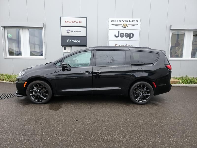 Gebraucht 2024 Chrysler Pacifica Touring SUV | CHF 69’900 - Bild 1/4
