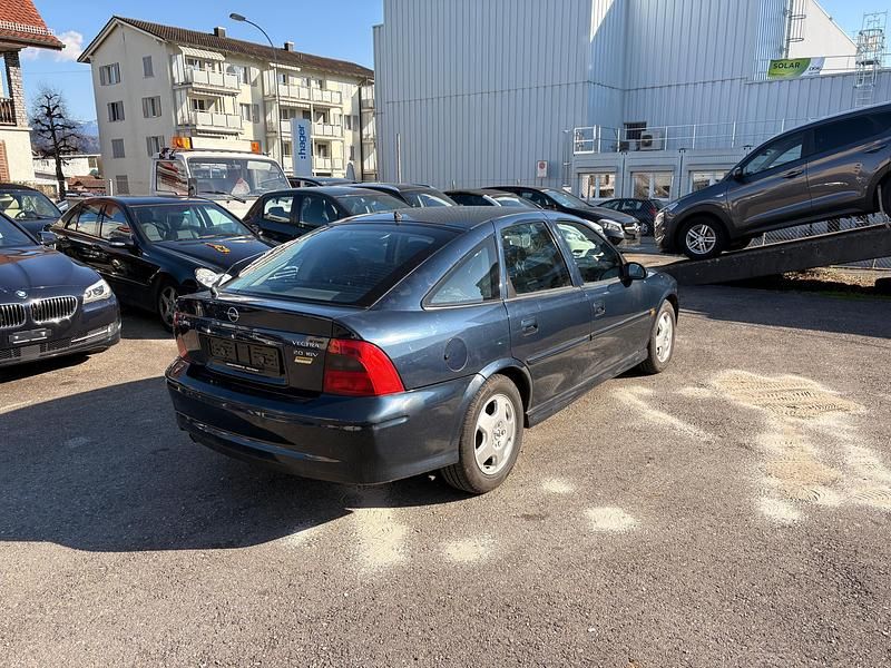 Gebraucht Opel Vectra 136 PS (100 kW) 2000