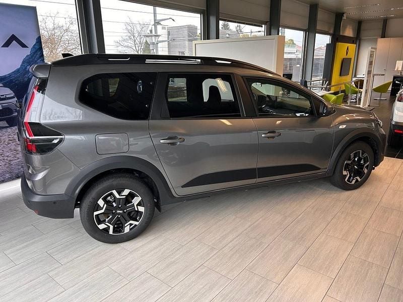 Neu Dacia Jogger Journey 109 PS (80 kW) 2025 Van / Kleinbus