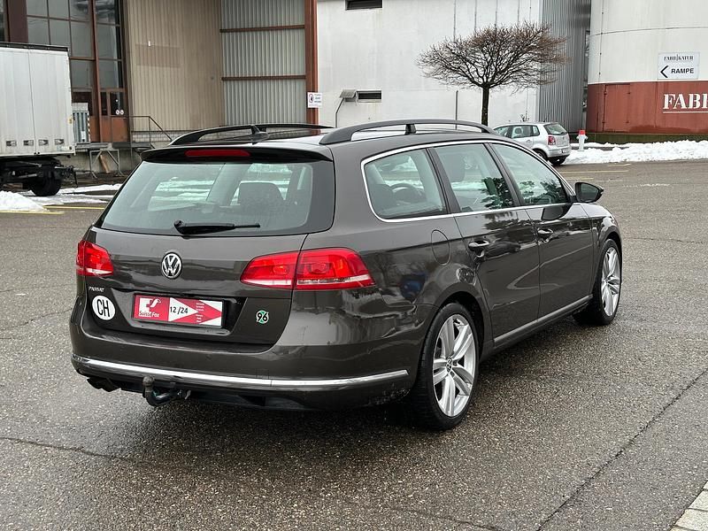 Gebraucht VW Passat Highline 160 PS (117 kW) 2012 Kombi