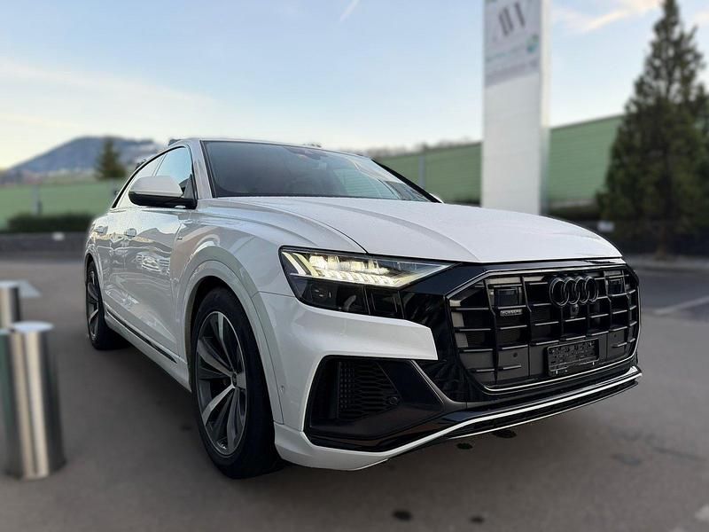 Gebraucht Audi Q8 Black Edition 340 PS (250 kW) 2022 SUV