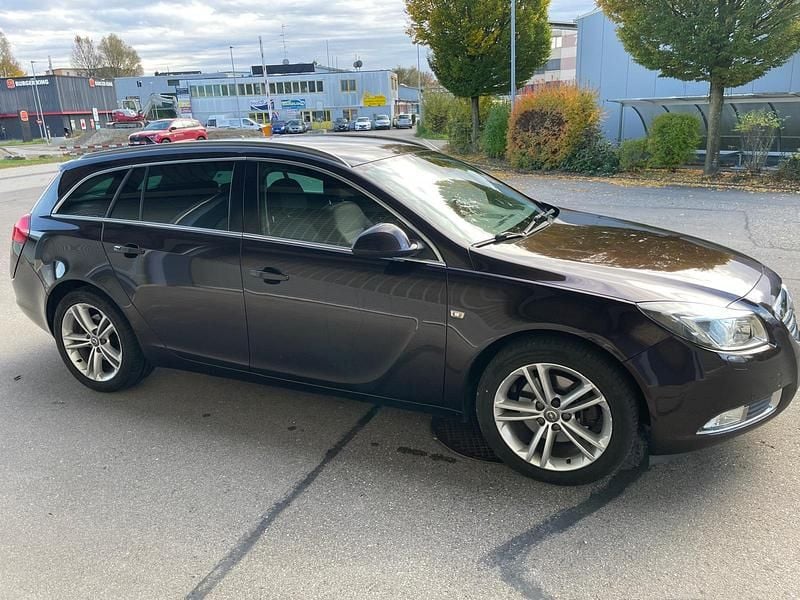Gebraucht Opel Insignia Edition 180 PS (132 kW) 2013 Kombi