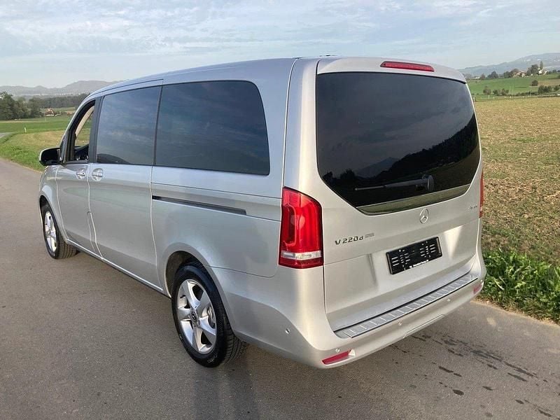 Gebraucht Mercedes V220 163 PS (119 kW) 2020 Van / Kleinbus