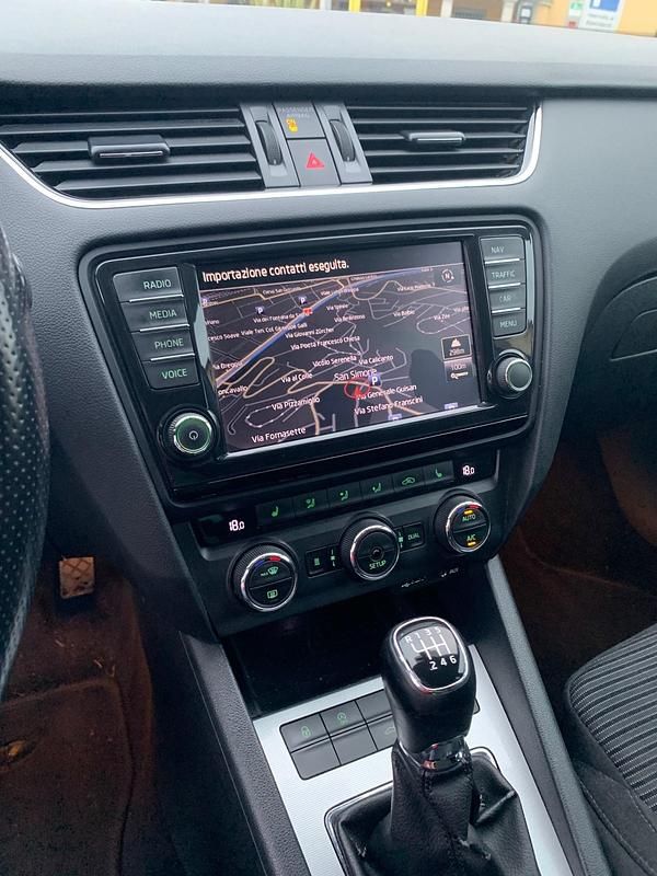 Gebraucht Skoda Octavia Elegance 110 PS (80 kW) 2014 Kleinwagen