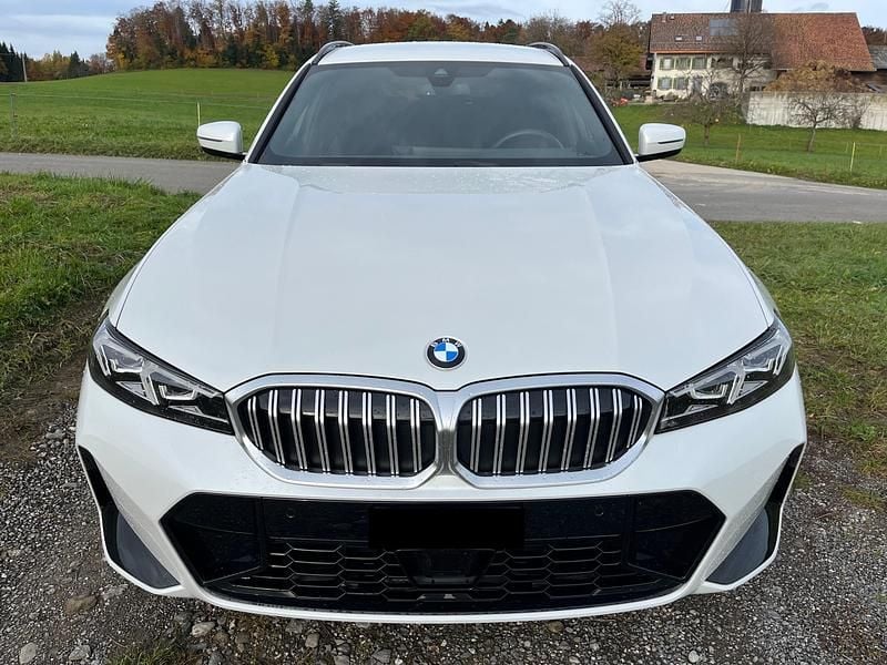 Gebraucht BMW 330 M Sport 245 PS (180 kW) 2024 Kombi