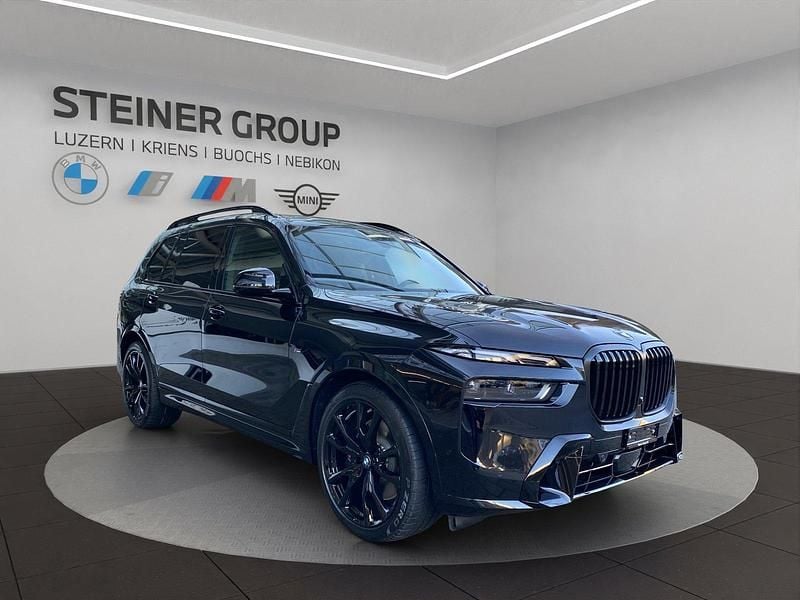 Neu BMW X7 M Sport 340 PS (250 kW) 2026 Schwarz SUV