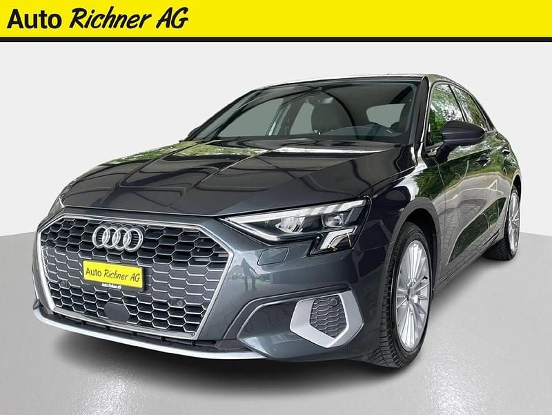 Gebraucht Audi A3 Advanced 150 PS (110 kW) 2021 Grau Limousine