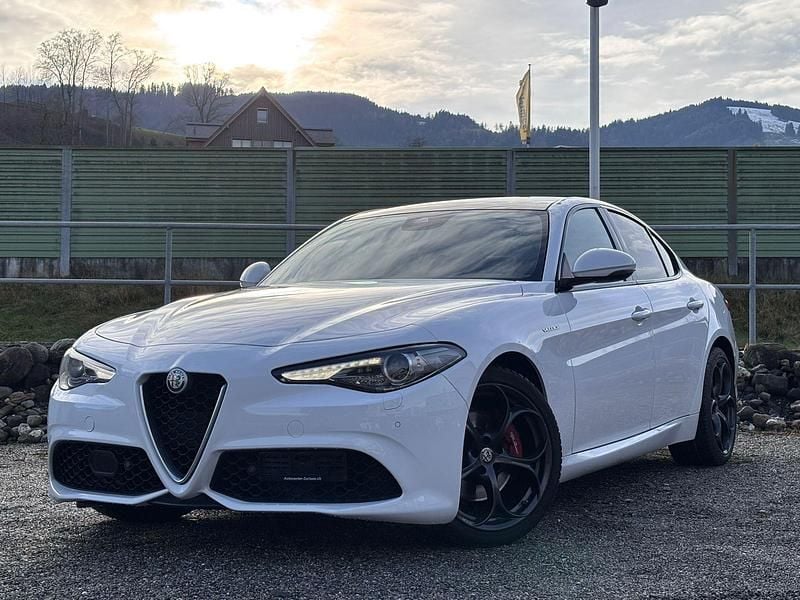 Gebraucht 2016 Alfa Romeo Giulia Veloce | CHF 19’999 (Teuer) - Bild 1/4