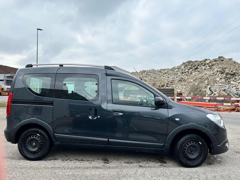 Gebraucht 2018 Dacia Dokker Stepway Van / Kleinbus | CHF 12’900 - Bild 1/3