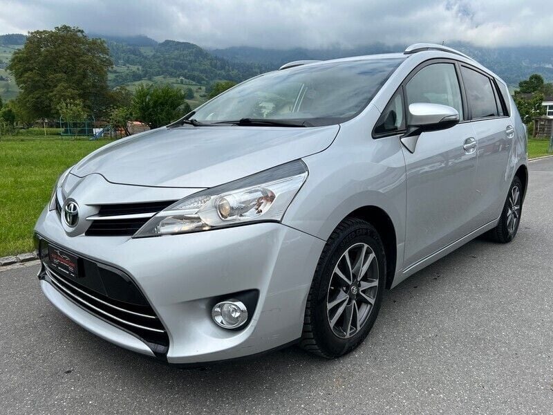 Gebraucht 2015 Toyota Verso Trend Van / Kleinbus | CHF 6’800 (Superpreis) - Bild 1/4