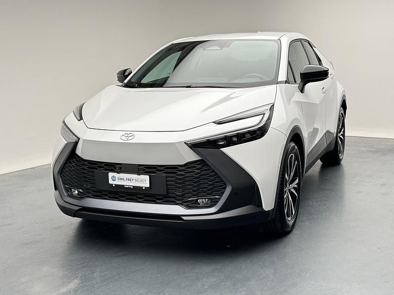 Weiss Gebraucht 2024 Toyota C-HR Trend SUV | CHF 36’520 (Guter Preis) - Bild 1/4