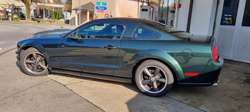 Gebraucht Ford Mustang Premium 320 PS (235 kW) 2009 Grün Coupé