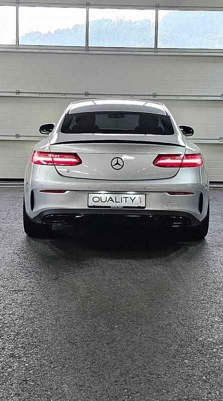 Gebraucht Mercedes E220 AMG line 194 PS (142 kW) 2019 Coupé