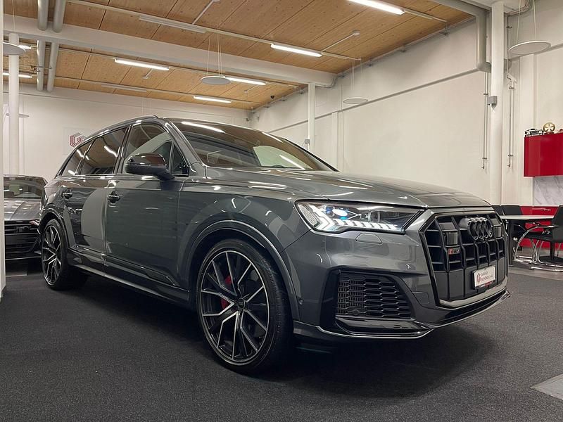 Gebraucht Audi SQ7 Ambiente 507 PS (372 kW) 2022 Schwarz SUV