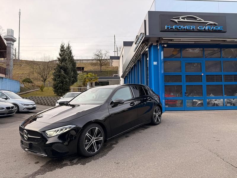 Gebraucht Mercedes A200 163 PS (119 kW) 2025