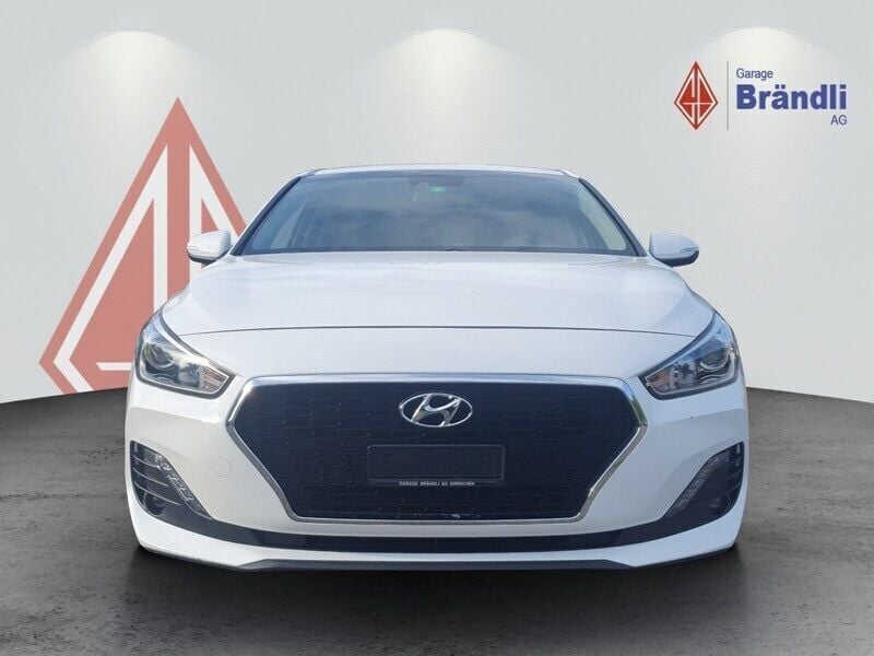 Gebraucht Hyundai i30 140 PS (102 kW) 2018 Weiss Limousine