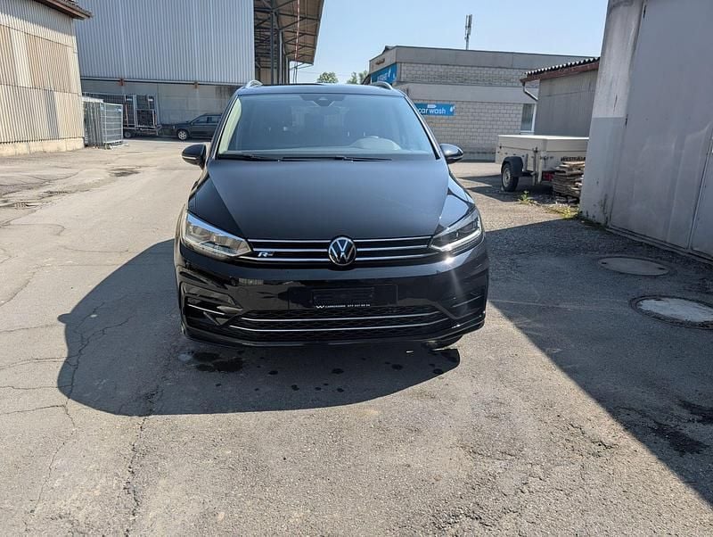 Gebraucht VW Touran Highline 150 PS (110 kW) 2024 Van / Kleinbus