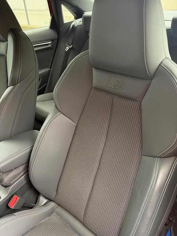 Gebraucht Audi S3 Performance 385 PS (283 kW) 2022 Limousine