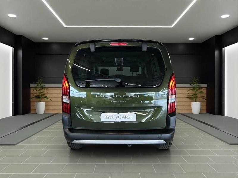 Neu Peugeot Rifter GT 130 PS (95 kW) 2025 Van / Kleinbus