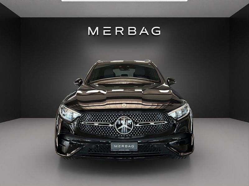 Gebraucht Mercedes GLC300e AMG line 258 PS (189 kW) 2025 SUV