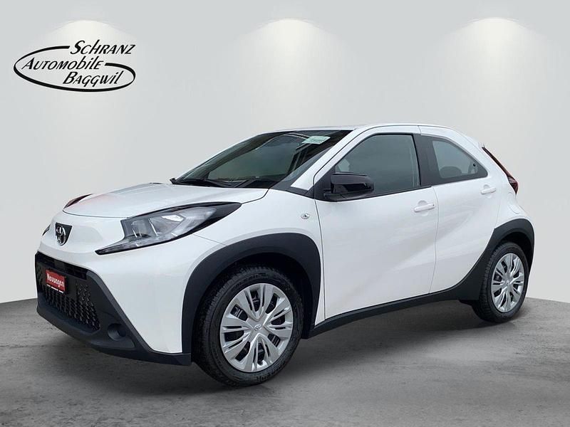Weiss Gebraucht 2022 Toyota Aygo X Comfort SUV | CHF 15’500 (Fairer Preis) - Bild 1/4