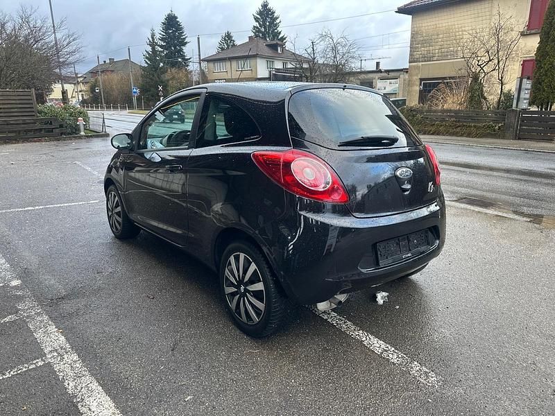 Gebraucht Ford Ka Trend 69 PS (50 kW) 2011 Kleinwagen