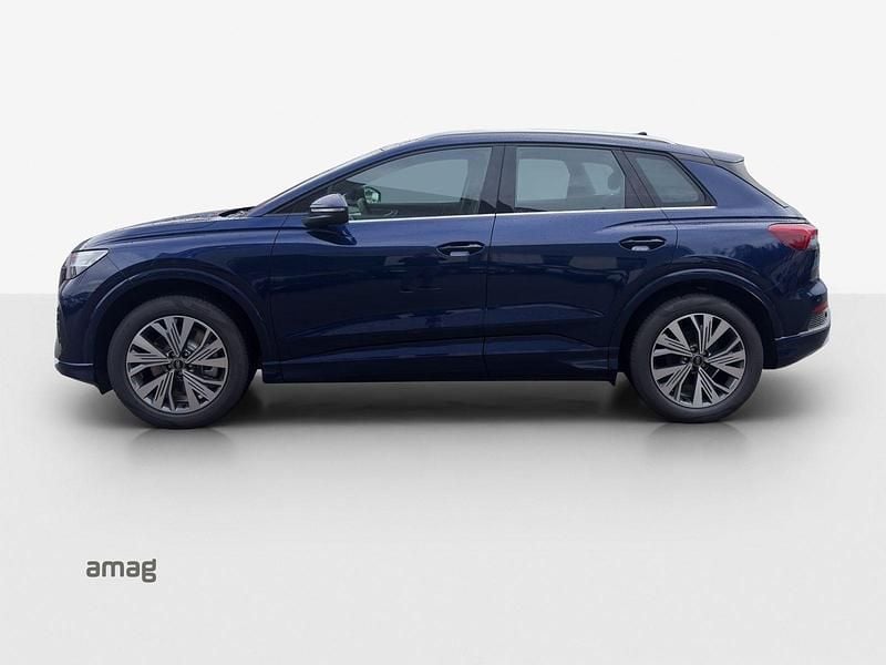 Neu Audi Q4 e-tron Attraction 210 kW (286 PS) 2026 Navarrablau metallic SUV